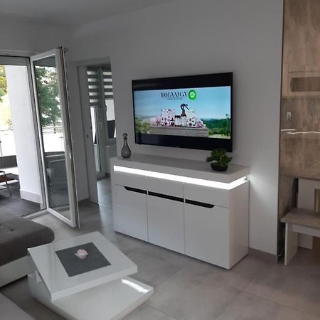 Апартаменти Apartament Emily Свіноуйсьце Екстер'єр фото