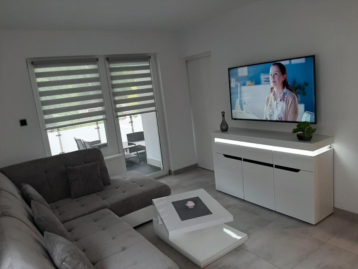 Апартаменти Apartament Emily Свіноуйсьце Екстер'єр фото