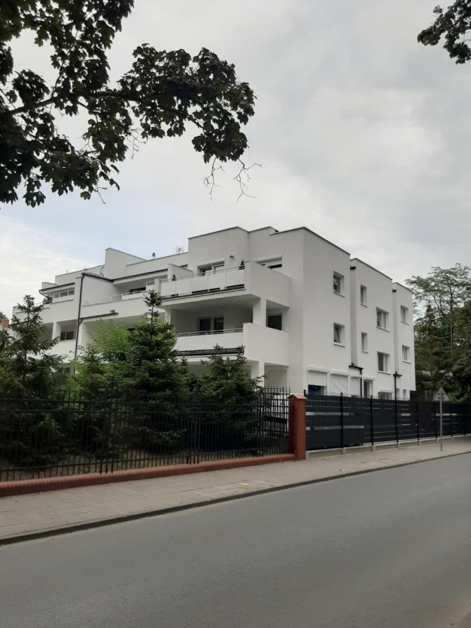 Апартаменти Apartament Emily Свіноуйсьце Екстер'єр фото
